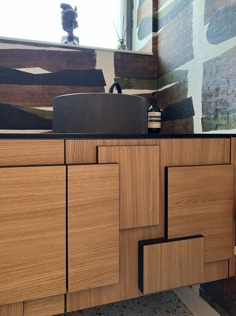 Detail of the layered oak fronts, black edges